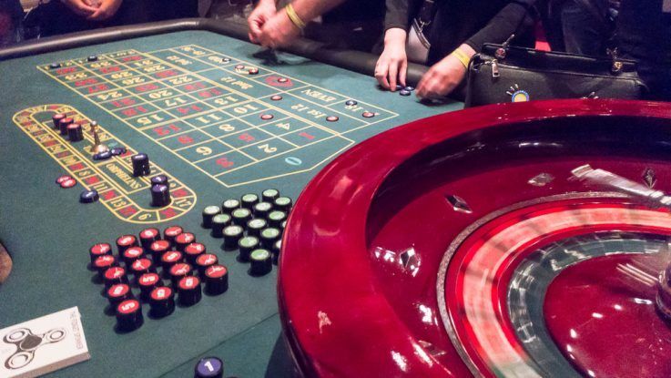 پاکستان میں Vegas Party Slots کا آن لائن کیسینو سیکشن کھولیں۔